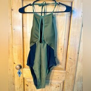 Cupshe One Piece Bathing Suit NWT Super Cute Olive Green & Black - Size Medium